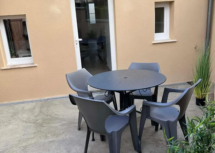 La P'tite Maison Hébergement de vacances *